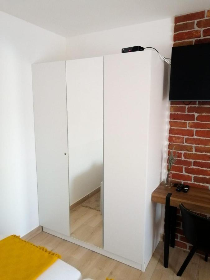 Evita Studio Apartment 卡尔洛瓦茨 外观 照片
